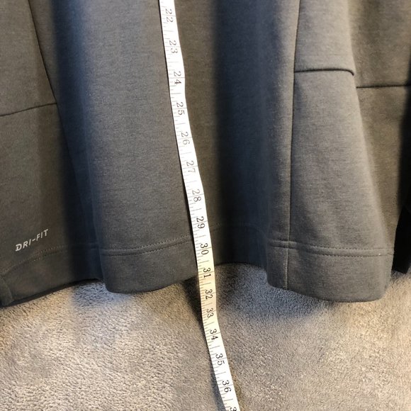 Nike Men's Basketball Sideline On-Field Dri-FIT Half-Zip UV Performance Pullover - Picture 9 of 14